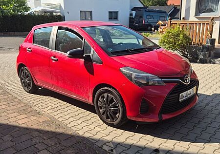 Toyota Yaris Yarris