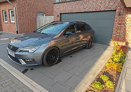 Seat Leon ST 1.4 TGI Style DSG Vollausstattung