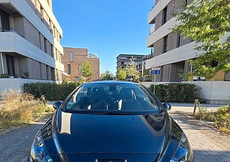 Peugeot 308 CC Roland Garros 155 THP Roland Garros