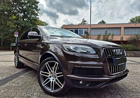 Audi Q7 3.0 TDI QUATRO S-Line PLUS 7Sitzer Pano AHK