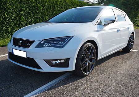Seat Leon 1.8 TSI 132kW Start&Stop FR DSG FR
