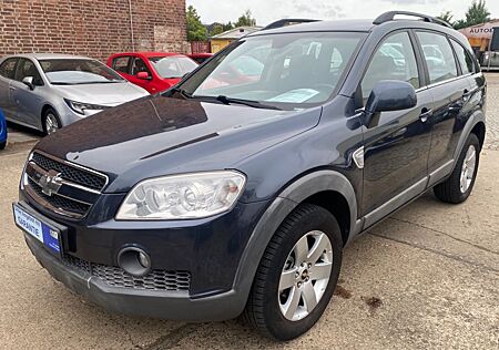 Chevrolet Captiva 2.0 D LT 4x4 Aut+Teilleder+Allwetter+PDC