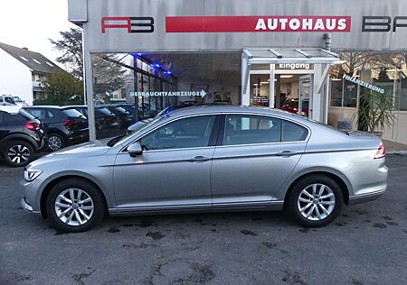 VW Passat Volkswagen Lim. Comfortline BMT/Start-Stopp