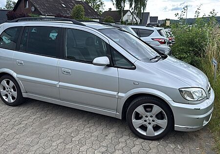 Opel Zafira A Edition