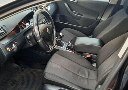 VW Passat Volkswagen 1.6 FSI Comfortline Comfortline