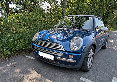 Mini Cooper 115PS mit Klima und Schiebedach