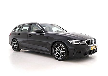 BMW 330i 330 3-serie Touring High Executive Edition