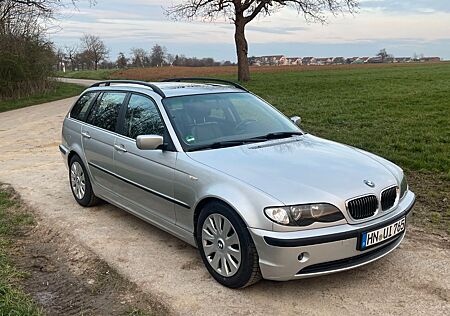 BMW 320i touring -Leder, AHK ,guter Zustand TÜV 1/27