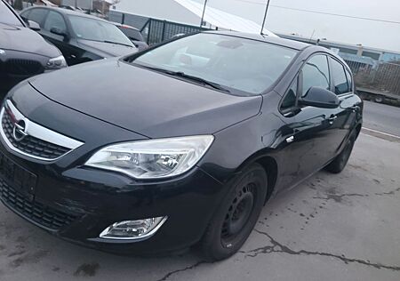 Opel Astra 1.4 Turbo 103kW