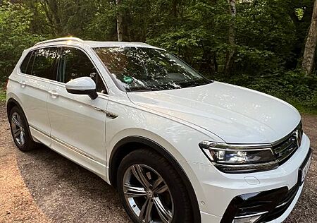 VW Tiguan Volkswagen 1.4 TSI BMT 4Motion Highline R-Line