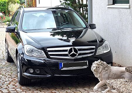 Mercedes-Benz C 200 CGI Blue Eff.