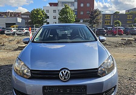 VW Golf Volkswagen VI Trendline 1 Hand!