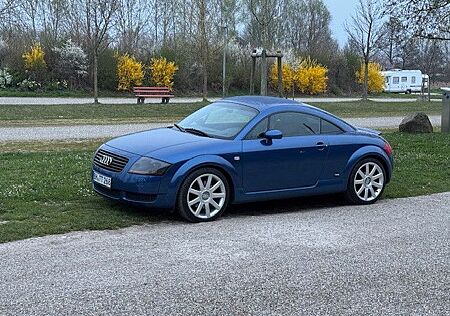 Audi TT Coupe 1.8T 132 kW tiptronic Scheckheft 2xALU