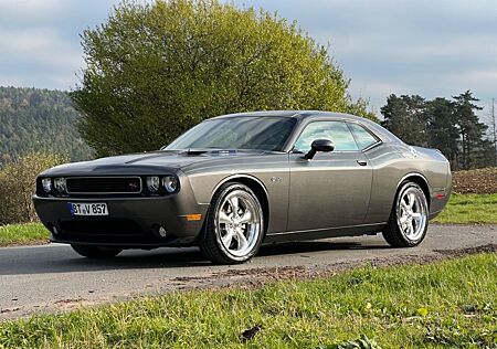 Dodge Challenger R/T Classic Automatik mit LPG
