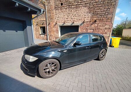 BMW 116d - E87 Int. 2234