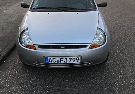 Ford Ka /+ 1,3 44kW Fun TÜV Neu