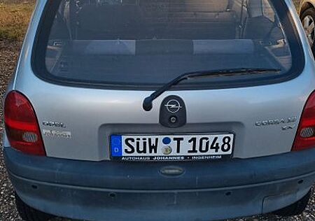Opel Corsa 1.2 16V Automatik