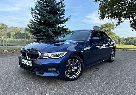 BMW 320d xDrive Sport Line Automatik Sport Line