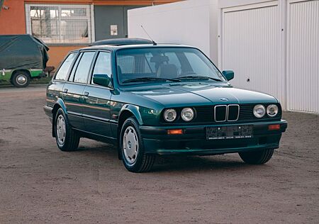 BMW 316i E30 Touring Scheckheftgepflegt