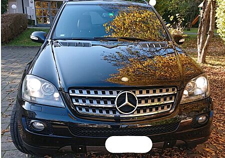 Mercedes-Benz ML 320 CDI 4MATIC - Black Edition