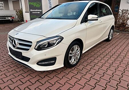 Mercedes-Benz B 180