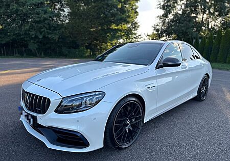 Mercedes-Benz C 63 AMG Mercedes-AMG C 63 Mercedes-AMG