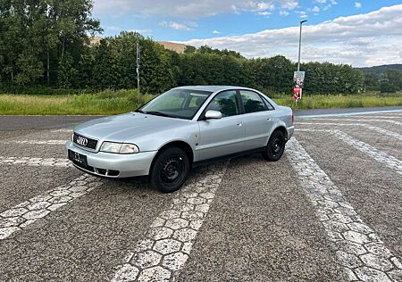 Audi A4 1.6