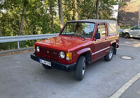 Isuzu UBS 16 Soft Top Cabrio