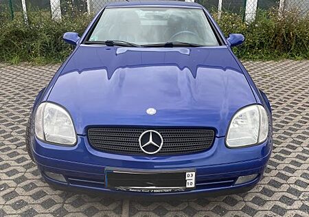 Mercedes-Benz SLK 230