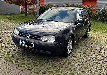 VW Golf Volkswagen 1.4 / 174.xxx km / Benzin