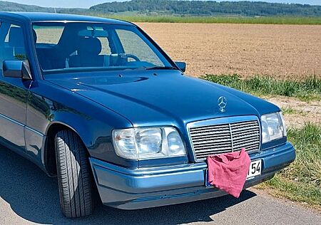 Mercedes-Benz E 220 Herbstsonderpreis