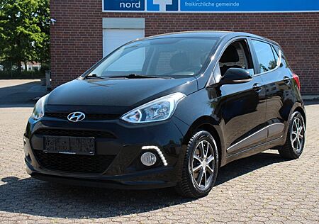 Hyundai i10 FIFA EDITION LED SITZHEIZUNG KLIMA TEMPO