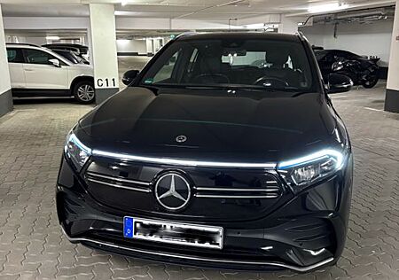 Mercedes-Benz EQA 250 - AMG Line (kosmosschwarz metallic)