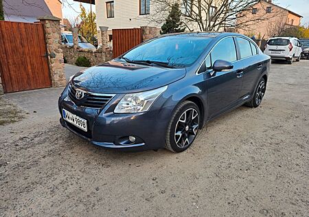 Toyota Avensis Executive 1.8 Valvematic Executive