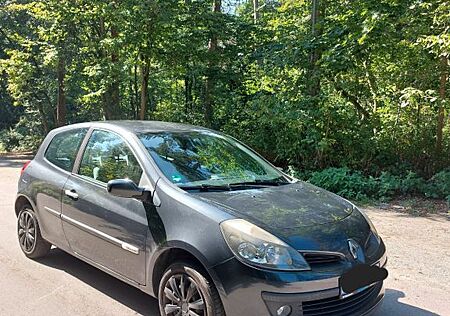 Renault Clio by Rip Curl 1.2 16V Eco2 55kW Rip Curl