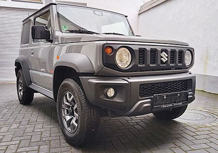 Suzuki Jimny 1.5 ALLGRIP Comfort Plus 1 Hd nur 2900 km