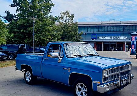 Chevrolet C-10