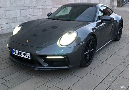 Porsche 992 Carrera S Approved unfallfrei Topausstattung