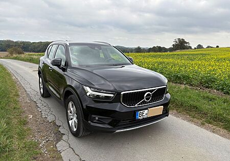 Volvo XC 40 XC40 T3 Momentum * 8-fach inkl. WKR * Garagenf.