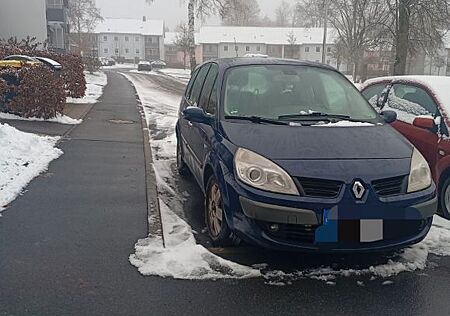 Renault Grand Scenic XXL Avantage 1.9 dCi FAP 96kW A...