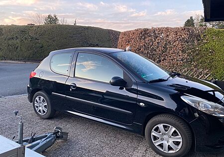 Peugeot 206 1.4 75 -