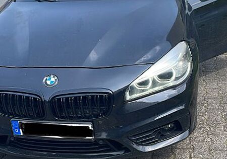 BMW 2er 220 Gran Tourer 220d xDrive Steptronic - 7 Sitze