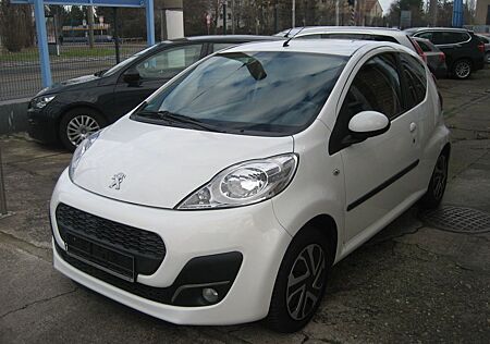 Peugeot 107 Active Klima 1.Hand Scheckheft TÜV 07/27