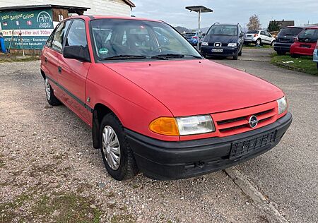 Opel Astra . 1,6 Benzin #AHK # Glass Schiebedach