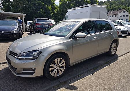 VW Golf Volkswagen VII Lim. Comfortline BMT TÜV 05/26 NAVI TEM