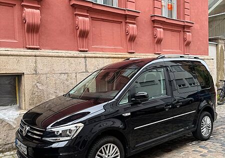VW Caddy Volkswagen Highline 2,0TDI DSG 100% -SERVICE