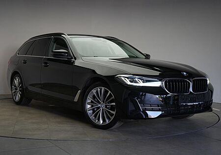 BMW 530 i xDrive Touring Leder/Temp/HUD/Kamera/H&K/V