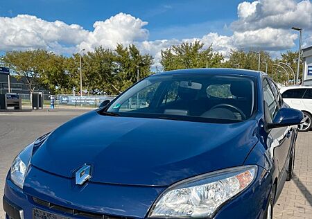 Renault Megane MeganeIII,5-trg.TomTom,Servo,Navi,Klima,Preis VB