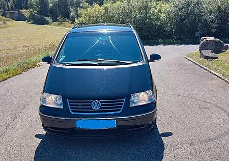 VW Sharan Volkswagen 2.0TDI (DPF) United