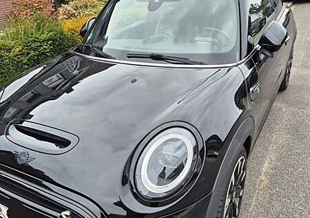 Mini Cooper SE Navi Led Car-Play RFK fast voll